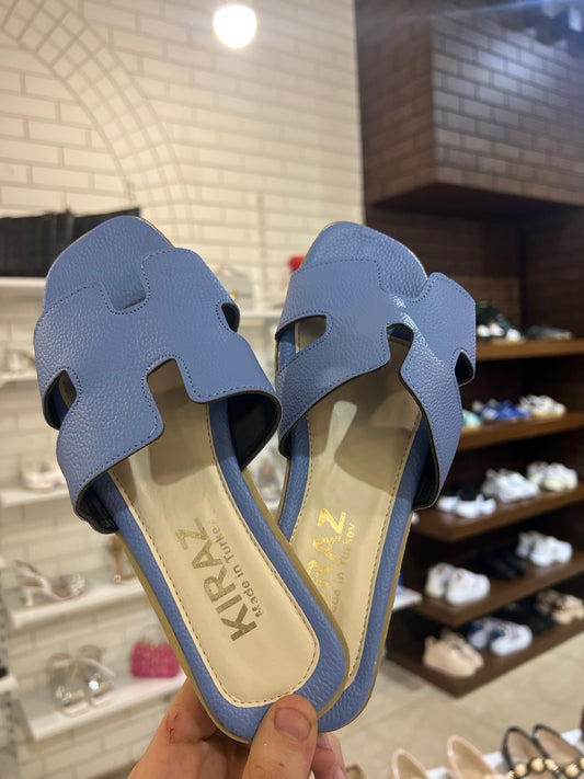 Slipper Buy 2 for only 25$ Discount price applied at checkout