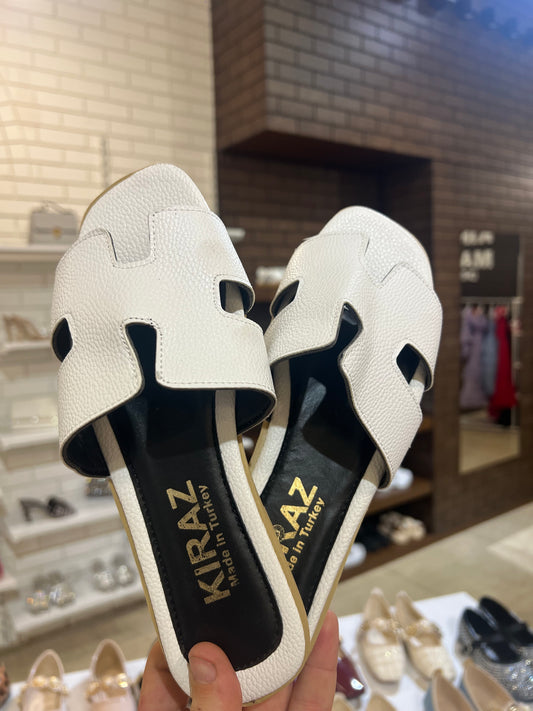 Slipper Buy 2 for only 25$ Discount price applied at checkout
