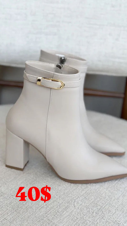 Beige boot